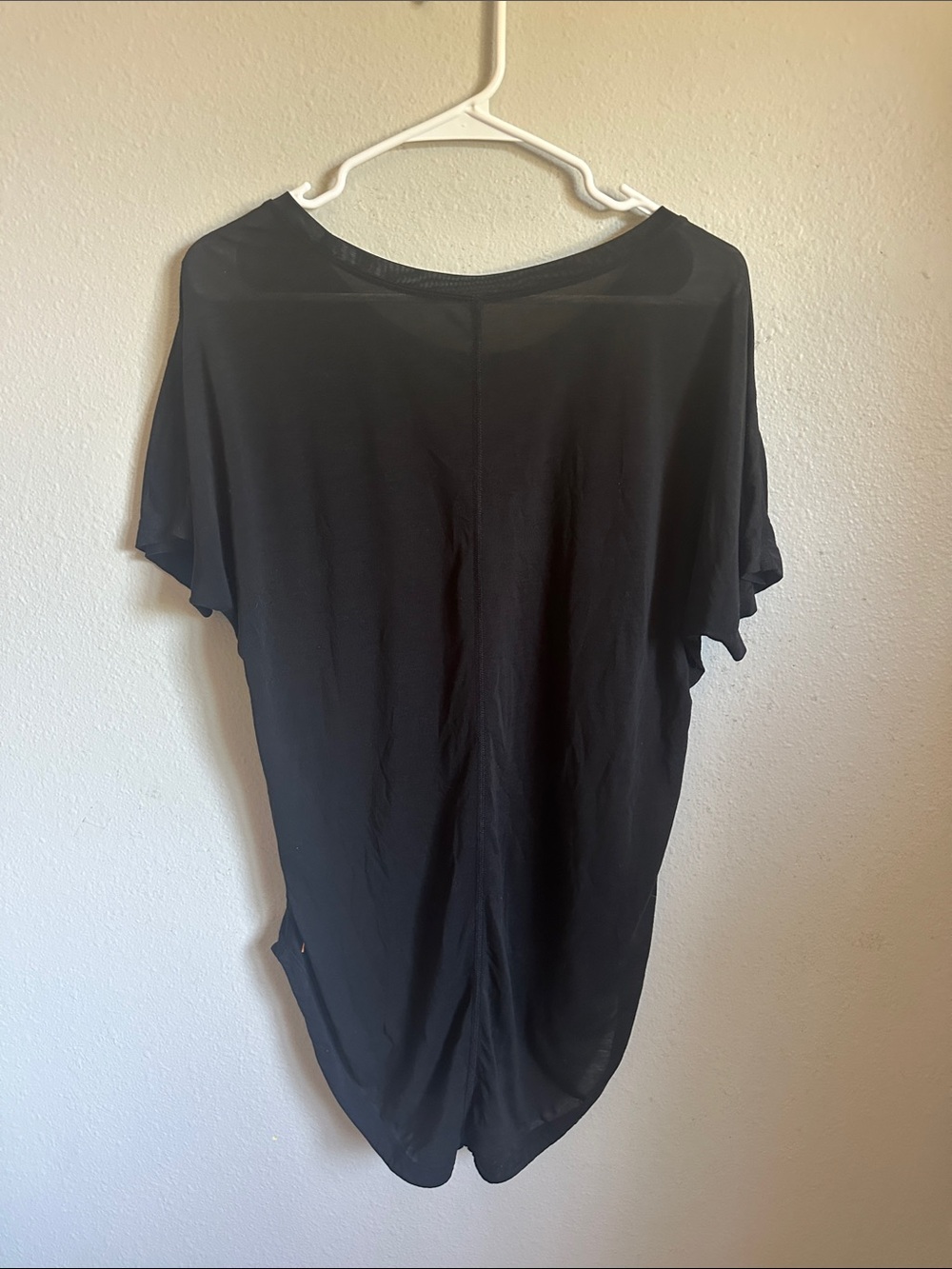 Lucy black sheer workout tunic - Picture 3 of 5